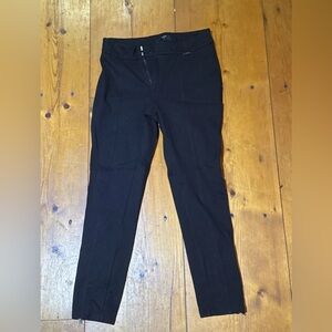 Tahari Black Slim Fit Work Pants – Size 4